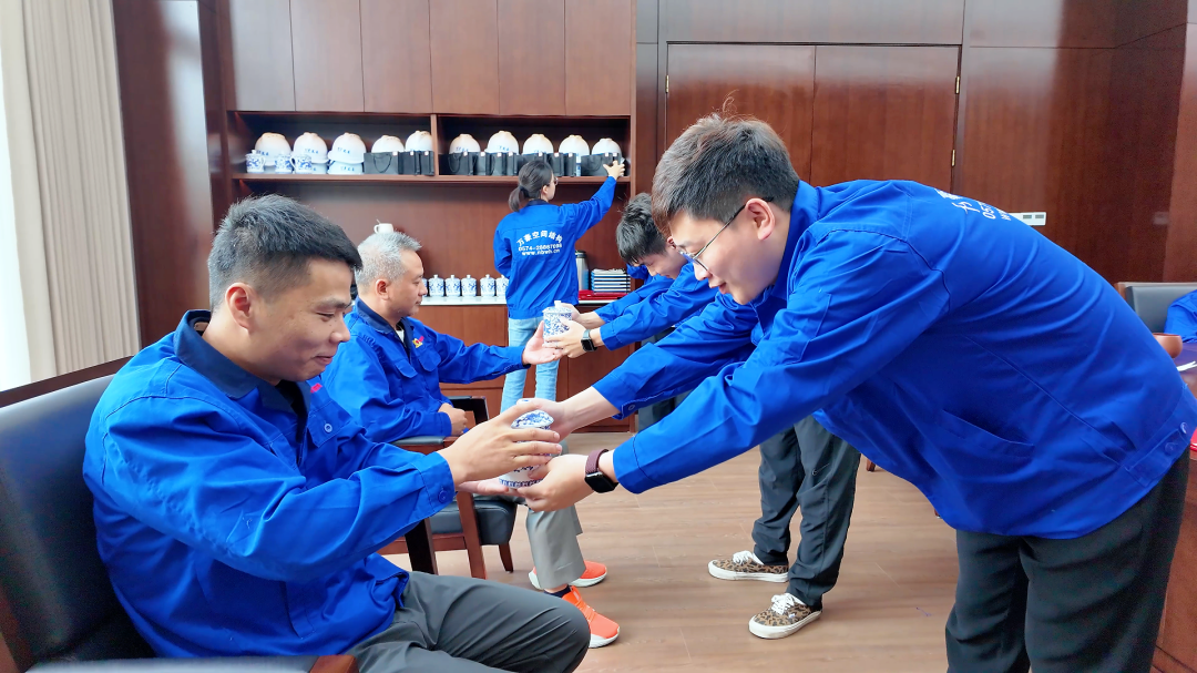 浙江萬(wàn)豪空間結(jié)構(gòu)集團(tuán)有限公司隆重舉行“匠心傳承·共筑未來(lái)”師徒大會(huì)! 浙江萬(wàn)豪空間結(jié)構(gòu)集團(tuán)有限公司隆重舉行“匠心傳承·共筑未來(lái)”師徒大會(huì)!