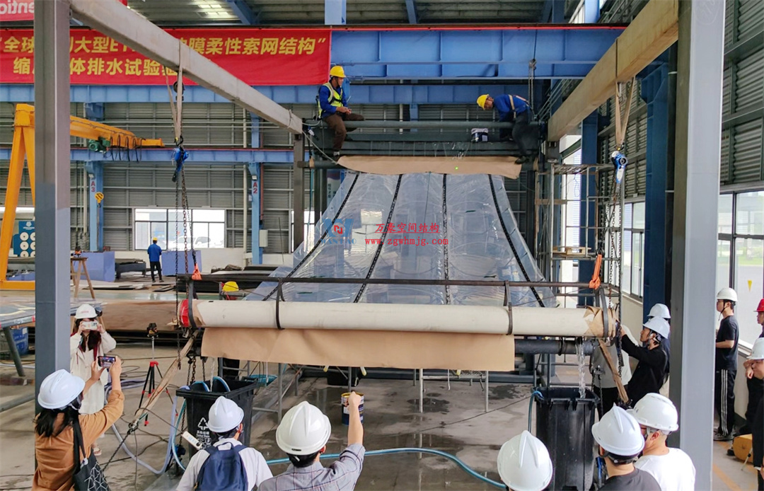 標(biāo)桿引領(lǐng),智啟未來(lái)——萬(wàn)豪集團(tuán)營(yíng)銷(xiāo)、設(shè)計(jì)與技術(shù)骨干共赴無(wú)錫奧體中心,現(xiàn)場(chǎng)觀摩學(xué)習(xí)解鎖“創(chuàng)新密碼” 標(biāo)桿引領(lǐng),智啟未來(lái)——萬(wàn)豪集團(tuán)營(yíng)銷(xiāo)、設(shè)計(jì)與技術(shù)骨干共赴無(wú)錫奧體中心,現(xiàn)場(chǎng)觀摩學(xué)習(xí)解鎖“創(chuàng)新密碼”