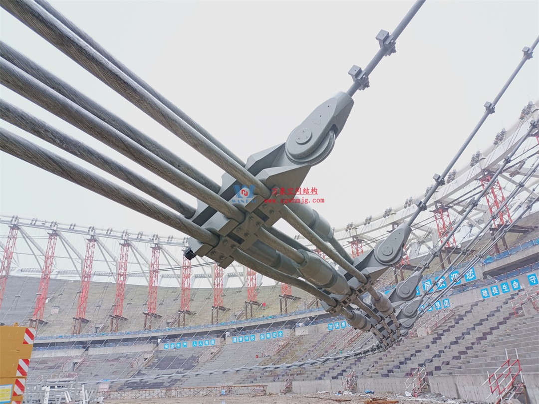 標(biāo)桿引領(lǐng),智啟未來(lái)——萬(wàn)豪集團(tuán)營(yíng)銷(xiāo)、設(shè)計(jì)與技術(shù)骨干共赴無(wú)錫奧體中心,現(xiàn)場(chǎng)觀摩學(xué)習(xí)解鎖“創(chuàng)新密碼” 標(biāo)桿引領(lǐng),智啟未來(lái)——萬(wàn)豪集團(tuán)營(yíng)銷(xiāo)、設(shè)計(jì)與技術(shù)骨干共赴無(wú)錫奧體中心,現(xiàn)場(chǎng)觀摩學(xué)習(xí)解鎖“創(chuàng)新密碼”