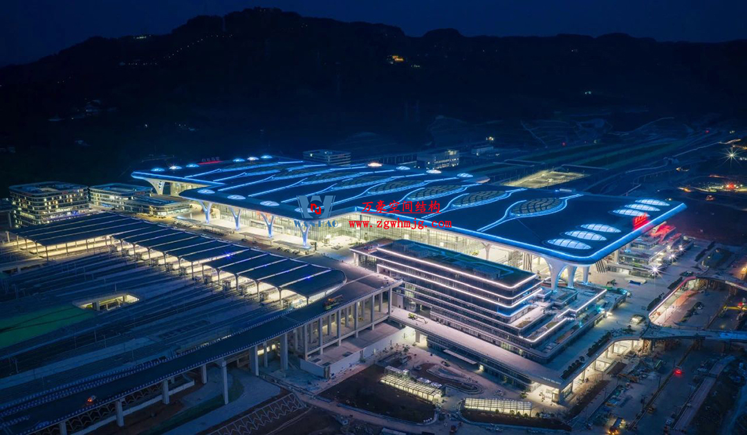 重慶東站:揭開“西部高鐵新地標”神秘面紗 重慶東站:揭開“西部高鐵新地標”神秘面紗