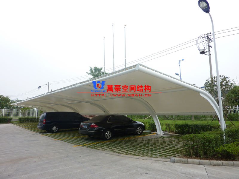 膜結構停車棚價格