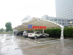 膜結(jié)構(gòu)停車棚定做制作流程是怎樣的？專業(yè)膜結(jié)構(gòu)停車棚定制廠家來告訴你